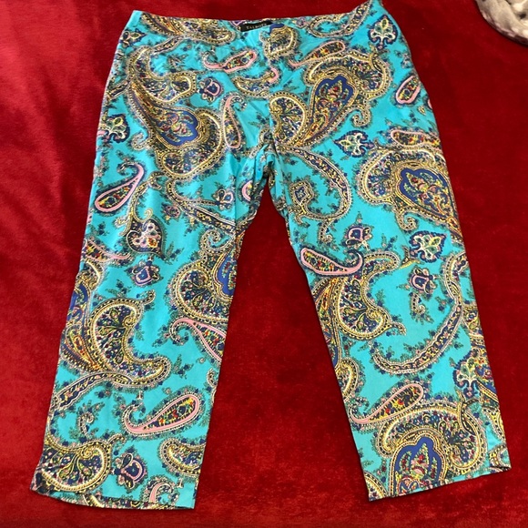 Talbots 16P, cropped signature style side, zip pants in bright paisley pattern - Picture 1 of 8
